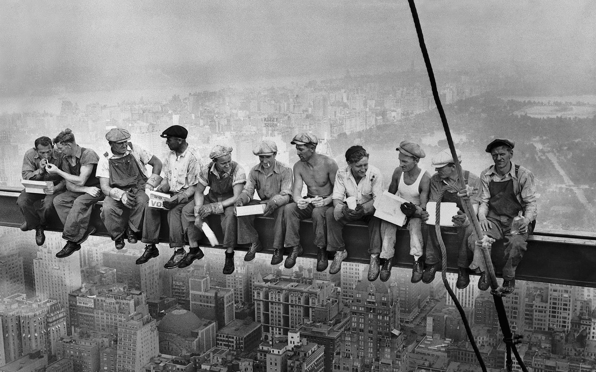 Lunch atop a Skyscraper